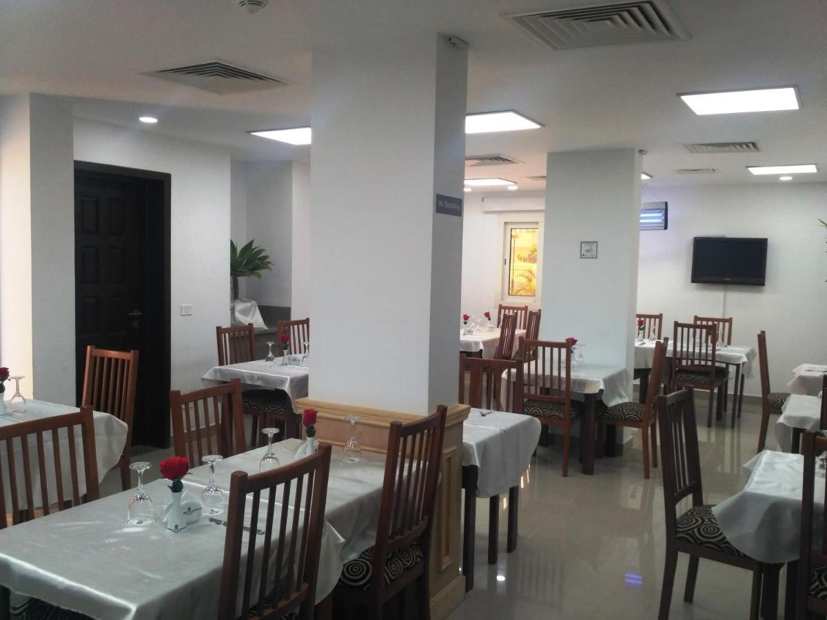 E-Just Hotel Μποργκ Ελ Αράμπ Εξωτερικό φωτογραφία
