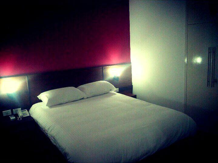 E-Just Hotel Μποργκ Ελ Αράμπ Εξωτερικό φωτογραφία