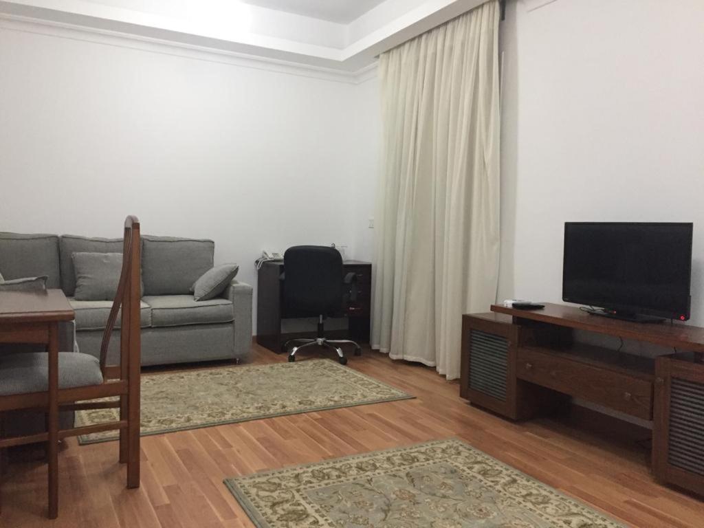 E-Just Hotel Μποργκ Ελ Αράμπ Εξωτερικό φωτογραφία